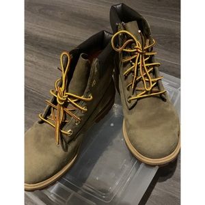 Army green timberland boots used